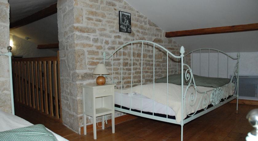 Mellé Couette Et Potager D'Antan B&B 객실 사진