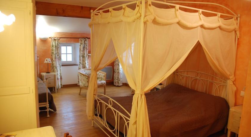 Mellé Couette Et Potager D'Antan B&B 객실 사진
