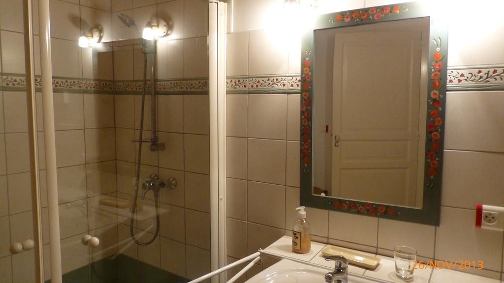 Mellé Couette Et Potager D'Antan B&B 객실 사진